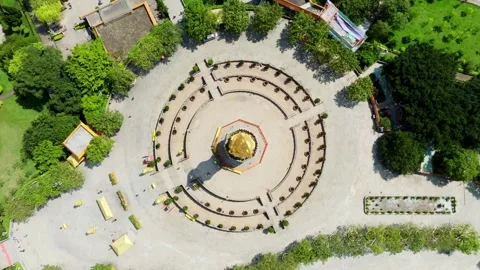 Rotating top down view of Guanyin plaza geometry in Guangzhou China Vidéo 345958555