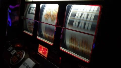 Rotating wheels of slot machine Stock Footage 98658865