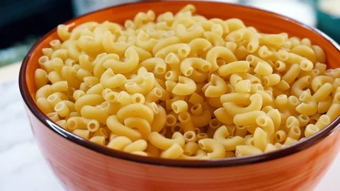 Rotating white plate with mac and chesee Stock Footage 122559665