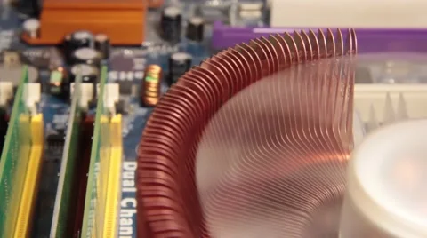 The rotation of the CPU cooling fan 스톡 동영상 68862770