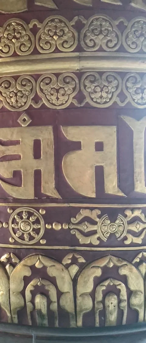 Rotation of holy prayer wheel in Buddhist monastery Video stock 242579790