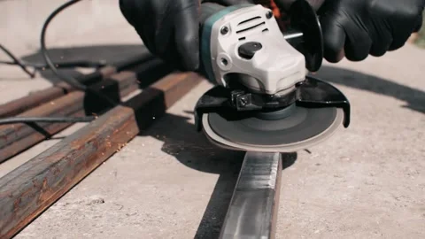 Rotation moves of grinding tool Stock Footage 139895942