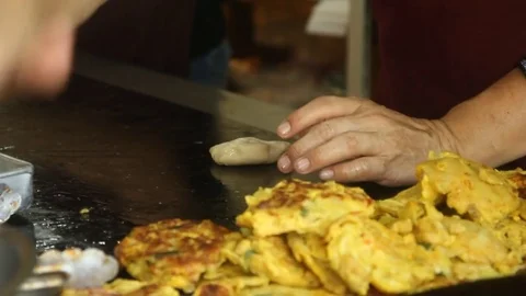 Roti mataba cooking Stock Footage 75711761