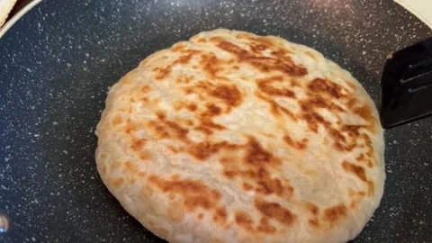 Roti Paratha Stock-Footage 253457435