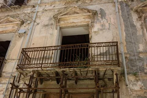 Rotten building Fotos de archivo