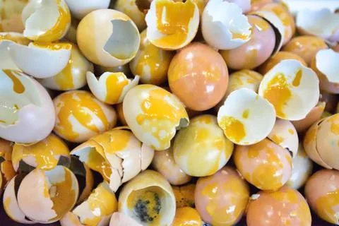 Rotten eggs Stock Photos