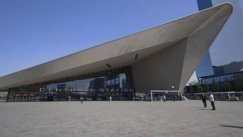 Rotterdam: Front view of Rotterdam Centraal railway station modern architecture Stock Footage 310766841