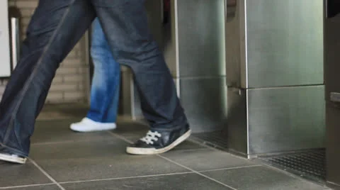 Rotterdam Metro Gate 03 Video stock 22497590