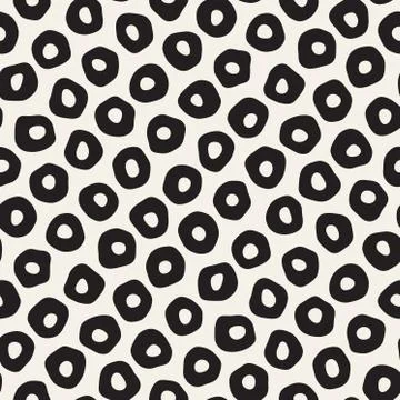 Rough Line Hand Drawn Circles. Vector Seamless Black and White Pattern 스톡 일러스트
