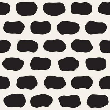 Rough Line Hand Drawn Circles. Vector Seamless Black and White Pattern 스톡 일러스트