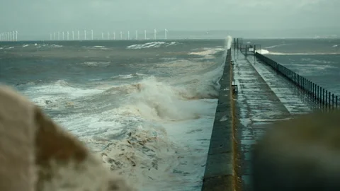 Rough Sea Hitting Harbour Wall. 스톡 동영상 136664667