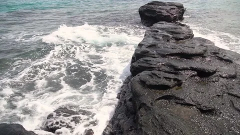 Rough sea at the shore 動画素材 148350555
