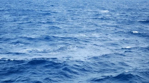 Rough seas with crashing waves Video stock 100656956