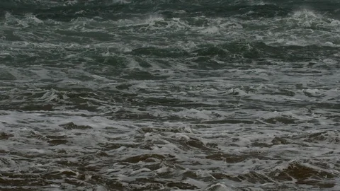 Rough Seas, wild storm High Quality footage Vidéo 129531460
