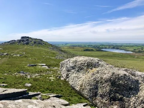 Rough Tor Summit Bodmin Moor With View In Summer Foto stock
