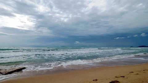 Rough Tropical Sea Under Dark Monsoon Storm Clouds Video stock 341842137