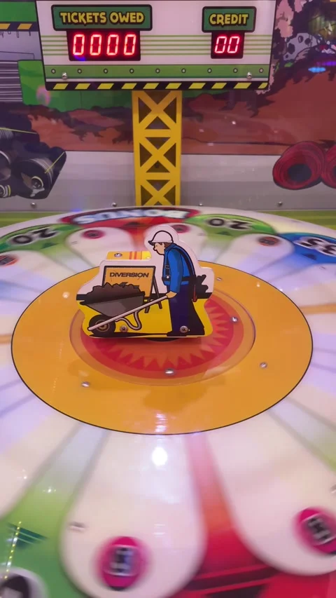 A Roulette machine spined in Indonesian store Stock Footage 322159986
