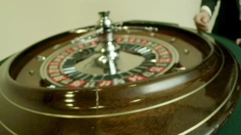 Roulette table with wheel Video stock 219641659