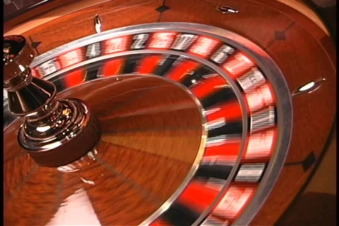 Roulette wheel ball thrown in Vídeo Stock 109052