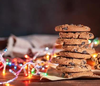 Round chocolate cookies in a stack Stock-Fotos