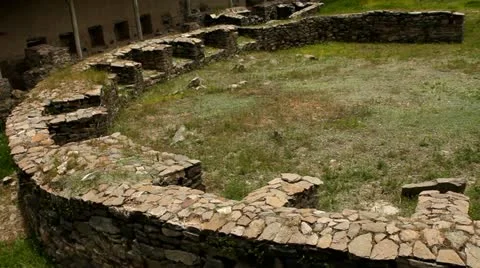 Round construction in archaeological Wari site 스톡 동영상 22105882