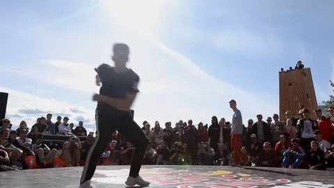 Round Of Dance Battle Between Two Breakdance Dancers Stock-Footage 109992029
