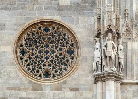 Round gothic window on the facade of the St. Stephen's cathedral, Vienna Stock Photos