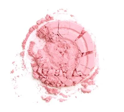 Round pink crashed powder for make up as sample of cosmetics product isolated Foto stock
