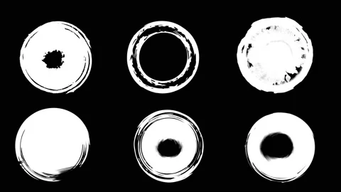 Round spots of paint are painted with a brush. Stock-Footage 114239605