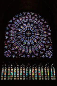 Round stained glass window in the Notre Dame de Paris Photos