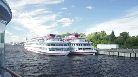 Round view of two motor boats Stockbeeldmateriaal 35670831