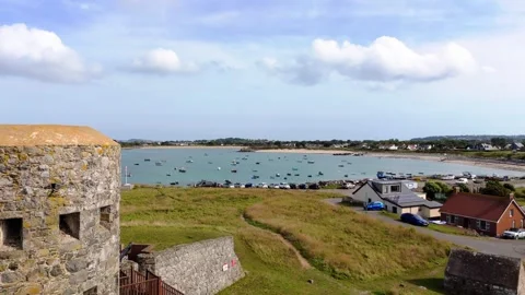 Rousse Tower Fly Through to Beach and Harbour Vidéo 283634564