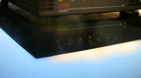 Router wireless camera moving from down to up Stockbeeldmateriaal 606439