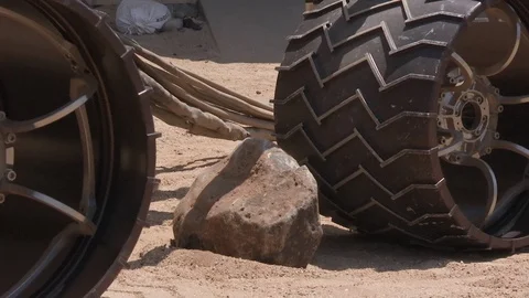 Rover moving over rock Video stock 99082699