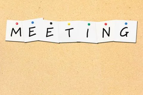 Row of note paper note on cork board Stock-Fotos