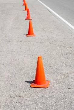 Row of orange traffic cones. Foto stock