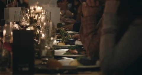 Row of plates with expensive meals in restaurant Vídeos de archivo 90103545