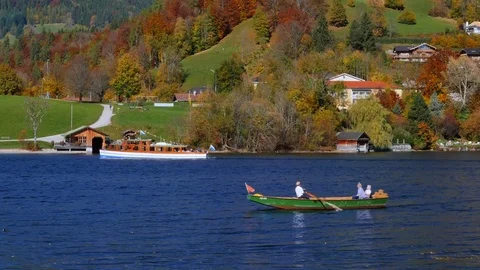 Rowing boat  and excursion boat at lake Tegernsee Video stock 82059048