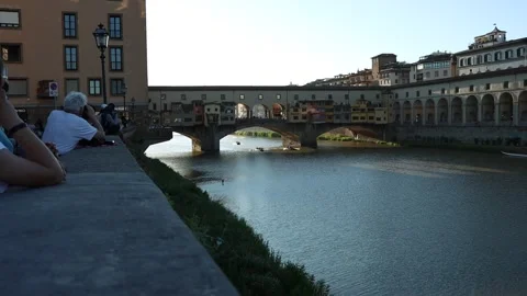 Rowing competition on the Arno river during the feast of the patron of Florence  Vidéo 244646257