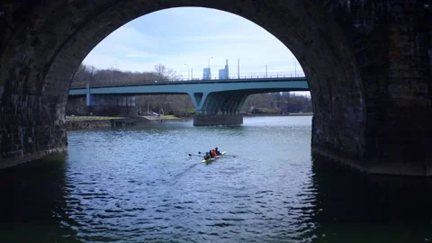 Rowing crew practicing on the Schuylkill River in Philadelphia Stock Footage 331687748