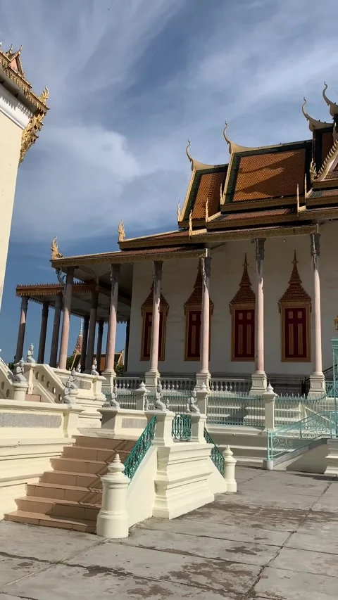 Royal Palace in Phnom Penh Stock-Footage 341126376