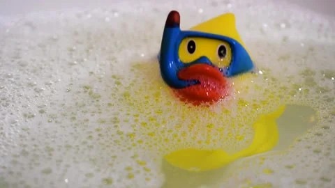 Rubber duck Video stock 131435409