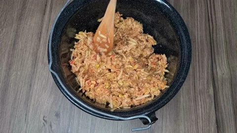 Rubbing An Apple On A Grater Video stock 171474078