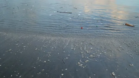 RUBBISH IN OCEAN Видео 221303679