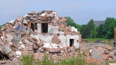 Rubble of a Destroyed House Vídeos de archivo 77551202