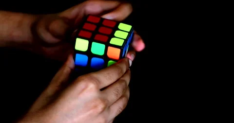 Rubik Cube For Solving Puzzles Vídeos de archivo 137827978