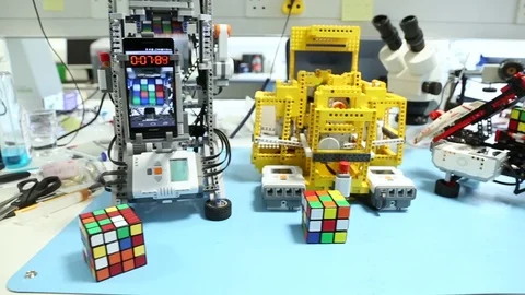 Rubik's Cube solving robot Stock-Footage 71100772