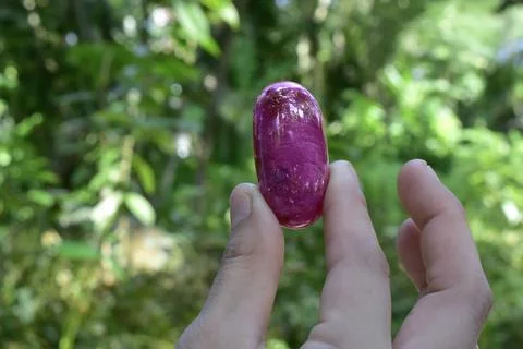 Ruby Is red gem Beautiful by nature For making expensive jewelry Foto stock