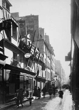 Rue the patch Rue de lappe, picturesque view. Paris (XIth Arr.), September... Fotos de archivo