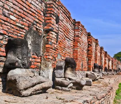 Ruined buddhas Stock-Fotos